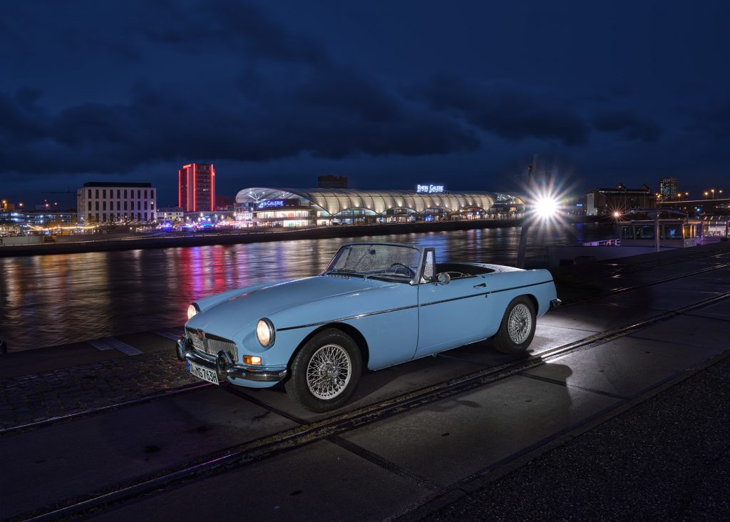 MGB Pull Handle